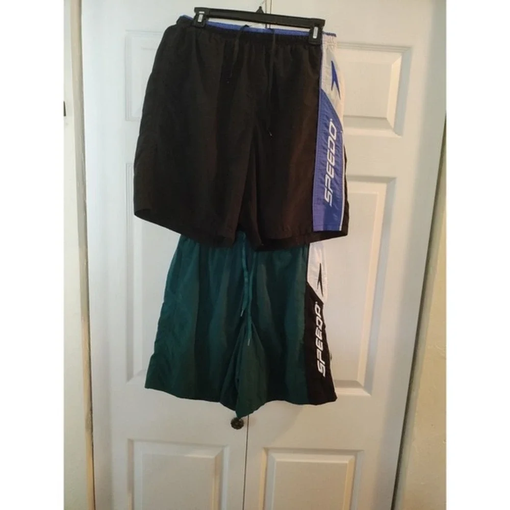 Men's Medium Speedo Swimming‎ Shorts